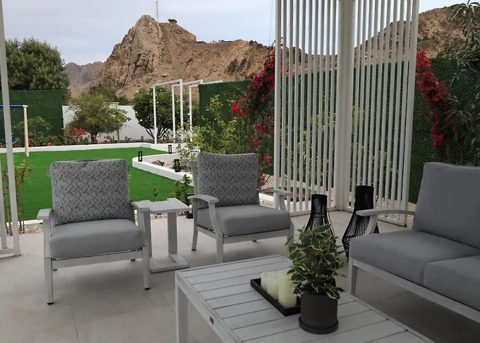Quiet House Villa